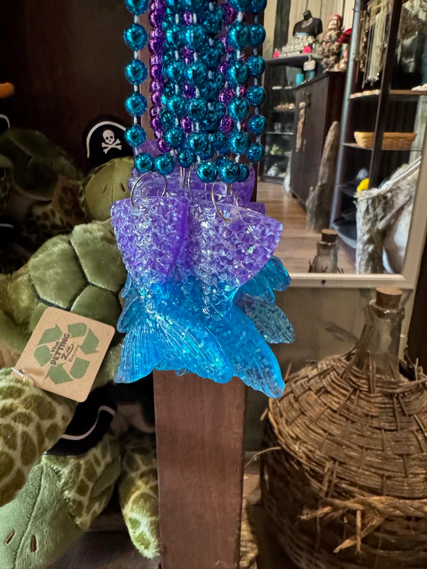 blue and purple mermaid tail bead