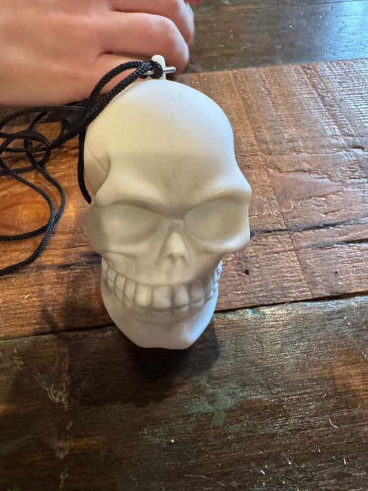 skull blinky bead